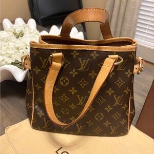 Authentic Louis Vuitton Monogram Batignolles Vertical PM Bag 🤍